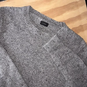 J. Crew Men's Classic Wool Blend Crewneck Sweater Small Gray Speckled - Picture 1 of 6