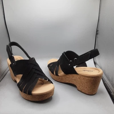 Sandalias Clarks Giselle Glow para mujer 8,5 M negras nobuck con tira trasera A238 Foto 1 de 4