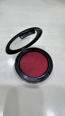 MAC Cosmetics APPLE RED Pro Powder Blush Discontinued  BRAND NEW!! RARE - Image 1 of 2