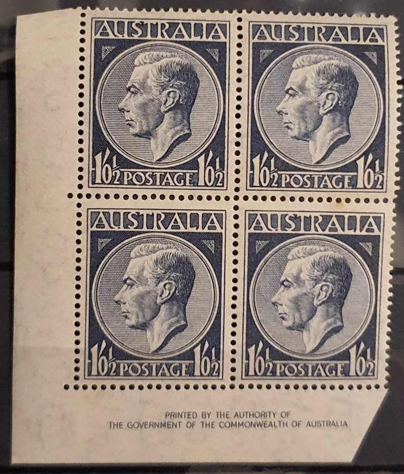 Australia 1950-57 KGVI 1/ -1/2d Corner Block of 4 Stamps - MNH - Image 1 of 2