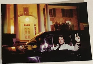 Elvis Presley Postcard Elvis In A Car At Graceland - Picture 1 of 2