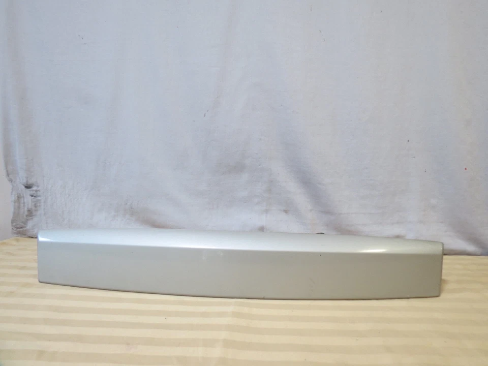 ✅ 07-14 Chevy Tahoe Tapa de maletero Puerta elevadora trasera Moldura Panel Barra de ajuste Plateado OEM Foto 1 de 4