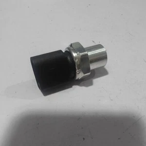 Pressostato Climatizzatore Per Volkswagen VW Golf VII Audi A3 A4 A5 A6 - Foto 1 di 4