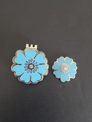 Marcador de pelota de golf Navika flor y clip magnético para sombrero con cristales austriacos Foto 1 de 4