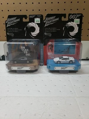 Johnny Lightning James Bond 007 Set 1987 Aston Martin V8 And 1976 Lotus Esprit - Image 1 of 3