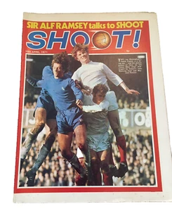 SHOOT MAGAZINE - EARLY ISSUE - 10/4/1971 - EXCELLENT CONDITION - Picture 1 of 8