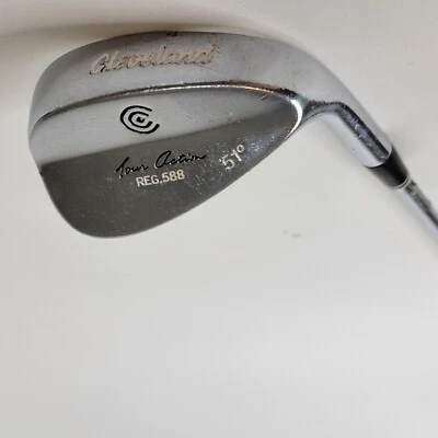 Cleveland 51 Degree Gap Wedge Tour Action Reg 588 RH Steel Shaft 35.5 inches - Image 1 of 4