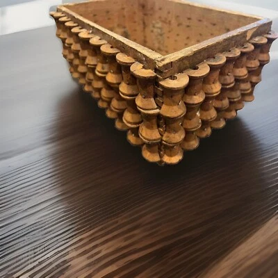 Antique PRIMITIVE FOLK ART Wood Spool Box, C. 1910-1920 - Image 1 of 4