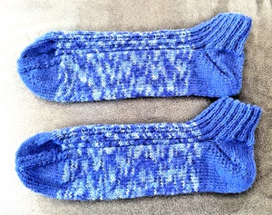 Handgestrickte selbstgestrickte Socken / Sneakers Größe 43 - Bild 1 von 1