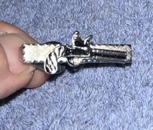 Pistola revólver de colección con clip de corbata color plata - Imagen 1 de 5