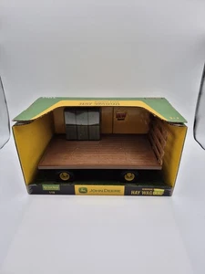 ERTL John Deere Hay Wagon 1/16 Scale Die-Cast #15485 2003 New Sealed - Picture 1 of 11