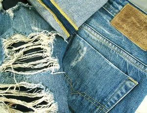 HOT ITALY Men DIESEL VIKER 8A7 STRAIGHT DISTRESS Denim Jeans 30x30 (Fit 32x31.5) - Picture 1 of 15