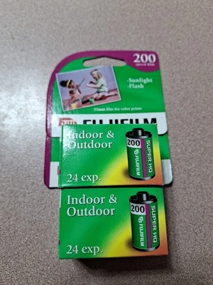 Película Fuji Fujicolor Super HQ 200 35 mm para impresiones en color, sellada, caducada 2005-A2 Foto 1 de 2