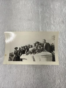 Old Lost Photos Long Lost Relatives Found Collectors European Families Children - Picture 1 of 9