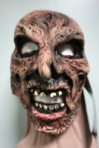 Zagone Studios "Payne Webber" COLLECTOR EDITION Handmade Mask - Picture 1 of 13