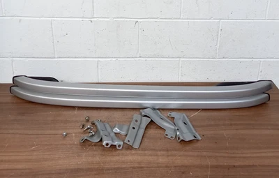 Barras y soportes de techo Nissan Navara NP300 Tekna 2016-2021 originales OEM 731554JG8E Foto 1 de 4