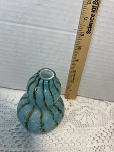 Vintage Knospen Vase Kürbis gestreift mundgeblasen Kunstglas mittelblau/hellbraun - Bild 1 von 5