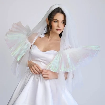 Velo de boda/velo corto de novia de tela brillante blanco/marfil Foto 1 de 2