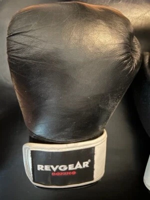 Revgear 14oz Black Leather Boxing Gloves - Изображение 1 из 4