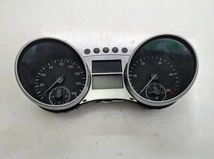 MERCEDES-BENZ R CLASS R320 W251 3.0 V6 SPEEDO SPEEDOMETER A2515402748 - Picture 1 of 9