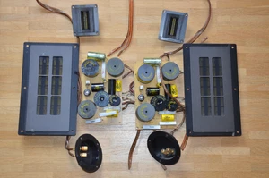 ACR Lautsprecher 2* Magnetostat LS21RP + 2Hochtöner FT7RP + 2* 4Weg Frequenzw. - Bild 1 von 2