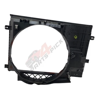 2020 Nissan Navara Tekna Radiator Fan Cowling 2016-2023 - Image 1 of 4