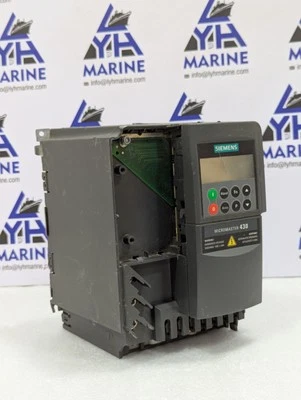 SIEMENS MICROMASTER 440 6SE6440-2UD24-0BA1 WITH REMOTE-6SE6400-0BE00-0AA0 - Image 1 of 4