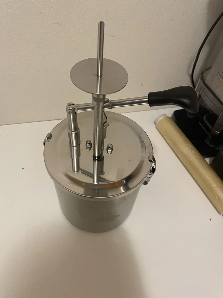 EROGATORE DISPENSER FRUIT CRMY - CORNETTO - BRIOCHE - CREMA - FARCITORE BAR 2 pz - Immagine 1 di 3