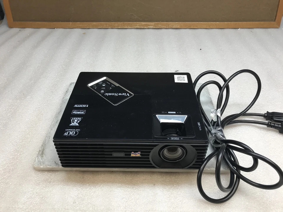 ViewSonic PJD7820 HD DLP 1080P 高清投影仪 - 无遥控器 黑色 — 第 1/4 张图片