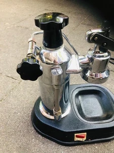 La Pavoni Europiccola * Handhebel-Espressomaschine ohne Siebträger - Bild 1 von 5