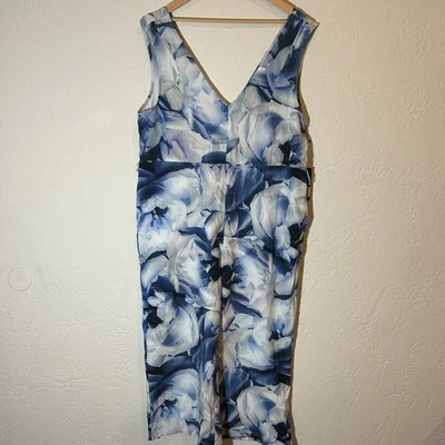 Macacão Peach “Margot” azul e branco floral costas em V GG novo com etiquetas - Imagem 1 de 4