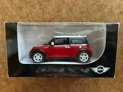 MAISTO MINI COOPER S. PULLBACK SCALA 1/36 Rossa Tettuccio Bianco - Immagine 1 di 4