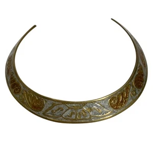 Collar gargantilla vintage artesanal de latón/esmalte con diseño de concha marina ornamentada - Imagen 1 de 6