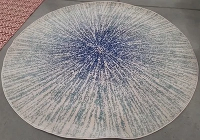 ROYAL / IVORY 6'-7" x 6'-7" Flaw in Rug, Reduced Price 1172787104 EVK228A-7R - Image 1 of 4