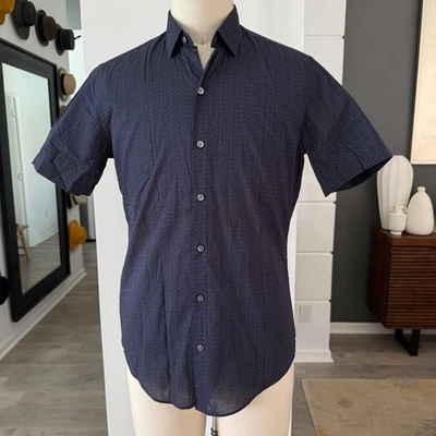Hugo Boss Men's Short Sleeve Shirt, Sz. Small - Image 1 of 4