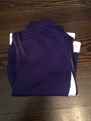 Under Armour Shorts Youth Small - Image 1 of 3
