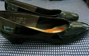 Hush Puppies Black Patent Leather Pumps/Heels - Size 9.5 N - Picture 1 of 5