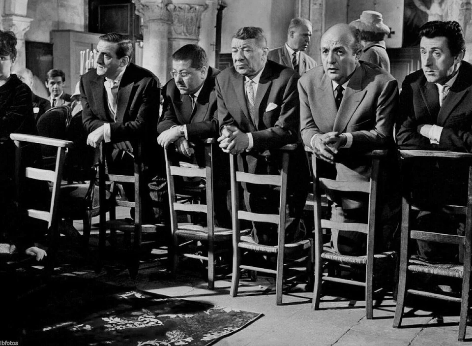 PHOTO N&B LES TONTONS FLINGUEURS - BERNARD BLIER V002 657