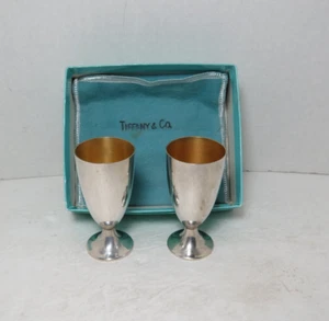 Pair of Tiffany & Co Sterling Silver Shot Glasses No Mono w/ Tiffany Box & Pouch - Picture 1 of 9