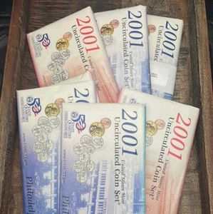 2001 Mint Set in Envelope - Picture 1 of 7