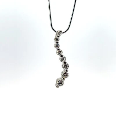 Colgante De CZ Creado En Laboratorio De Plata Esterlina - Imagen 1 de 4