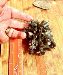 607 Gramm schwarzer Rauchquarz Kristall Cluster - Bild 1 von 7