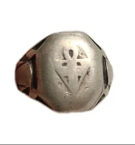 Anello Rosacroce Sphynx Argento Sterling Antico Unico Raro - Foto 1 di 6