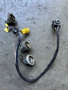 91-96 Jeep Cherokee XJ OEM Rh Lh Tail Light Wiring Harness 56006536 - Picture 1 of 3