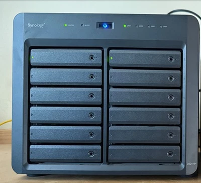 L@@K | Synology DiskStation DS2419+ / 110TB (5 x 22TB) Exos X22 OEM / 2 x 10Gb - Image 1 of 4
