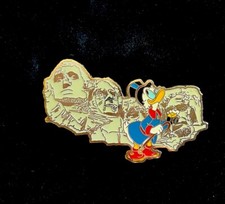 Disney Donald Duck Monument Series LE 250 Pin NOC