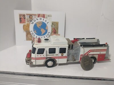 PMPB5-0220 Camion Genieri Pompieri Corgi Classics E One Franklin Square - Immagine 1 di 2