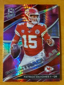 2020 Panini Spectra Spectracular Neon Pink Prizm Patrick Mahomes Card #2 #18/25 - Picture 1 of 3
