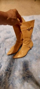 Kenneth Cole Reaction Kitten Heel Zip Pointed Toe Women Carmel Mid Calf Italy 7M - Picture 1 of 13