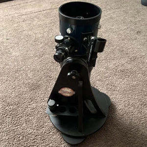 Orion StarBlast Tabletop 4.5 Reflector Telescope w/stand Explorer II 17mm 6mm - Picture 1 of 7